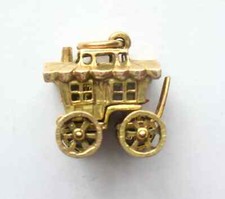 Carriage Pendant Charm Gold
