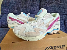 Brand New Mizuno Wave Rider 10