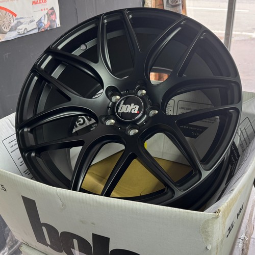Bola b8r matt black - 18", deep