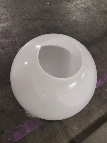 Off white milk glass - milk, 7.5"