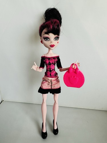 Monster high draculaura - high,