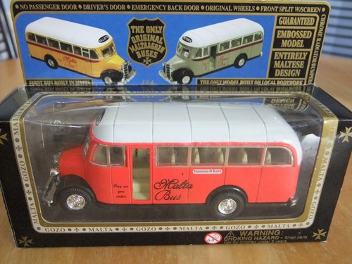 Leaf bedford malta bus 50 - bedford,