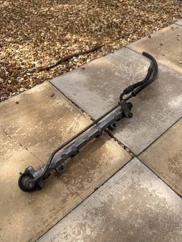 Toyota starlet fuel rail - rail, gt