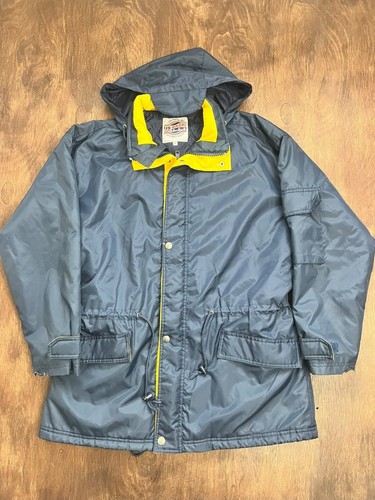 Vintage basic sailing - vintage, us