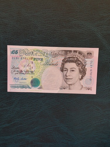 Five pound note bank - five,