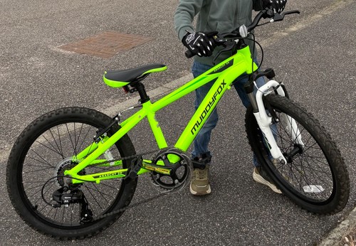 Selling son bike rode it - son's, bike,