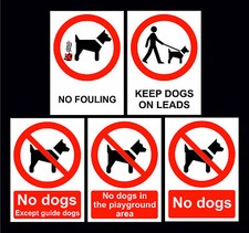 NO DOGS IN PLAYGROUND / NO