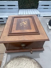 Beautiful Antique Polyphon & 16 Discs