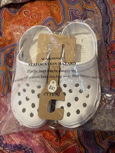 Bnwt white crocs - crocs-style, slip