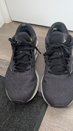 Heavily used mizuno wave - mizuno,