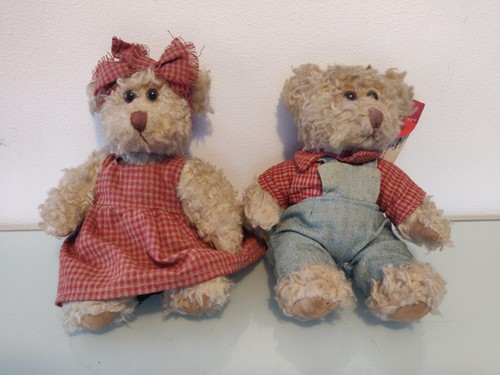 Vintage russ berrie - berrie, bear