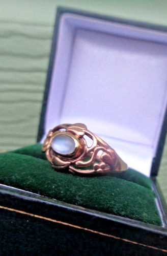 Welsh 9ct gold - 9ct, ring