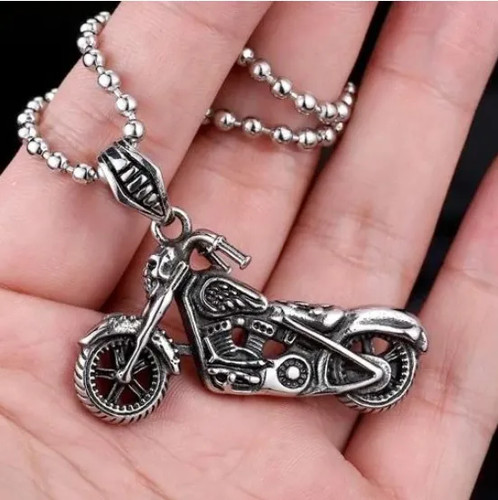 Skull front chopper pendant - skull-front,