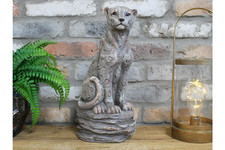 Elegant 39cm Sculptured