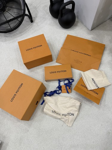 Louis vuitton boxes and bags - boxes,