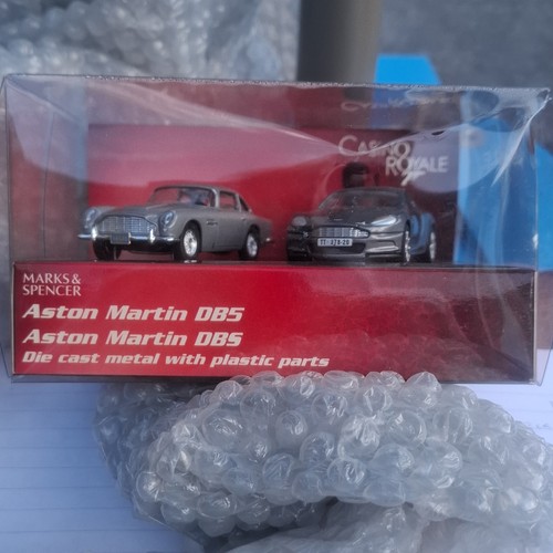 Corgi james bond aston martin - corgi,