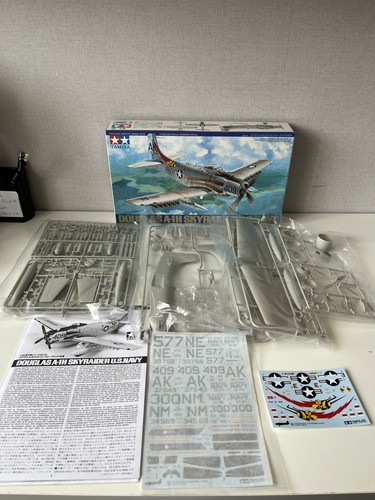 Tamiya douglas a 1h - 1:48,