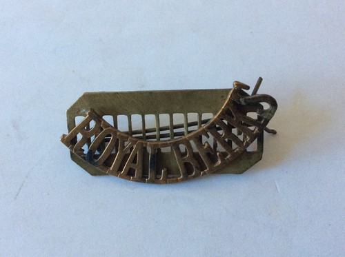 Ww1 royal berks shoulder title - ww1,
