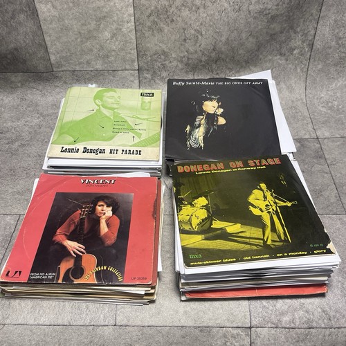 100 vinyl singles - 100,