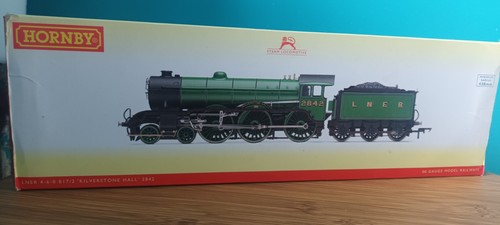 Hornby r3447 class b17 0 - hornby,