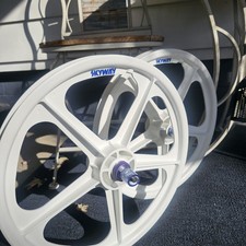 New Skyway Mags 20in Wheel Set