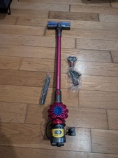 Dyson V7 motoehead Vacuum