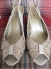 Lotus Shoes Sandals Size 5 Pale Gold 2 Inch Heel  Leather VGC