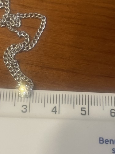 18ct white gold diamond - 18ct,