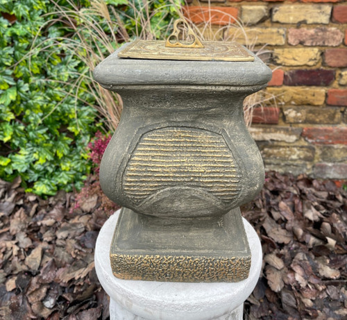 Large hourn glass - , sundial