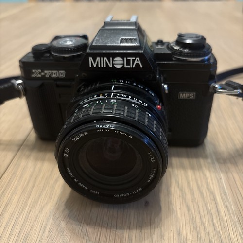 Minolta 700 mps 35mm slr - x-700,