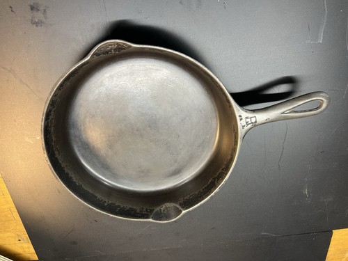 Griswold cast iron skillet - iron,
