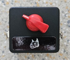 Five Cats Passive Volume Attenuator Amp Control Volenuator Black Finish Red Dial