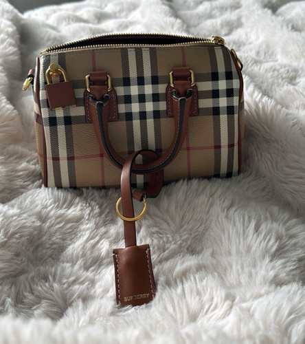 Burberry small beige check - small,