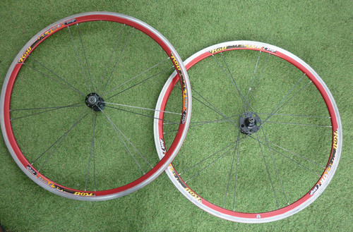 Rolf vector comp wheels
