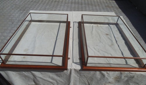 Perspex wood wall display - perspex/wood,