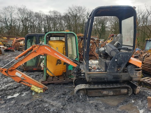 Hitachi zx16 mini digger - hitachi,