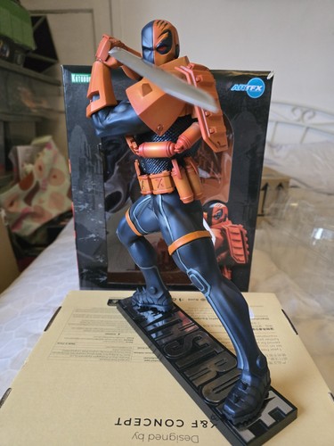 Deathstroke kotobukiya statue - deathstroke,