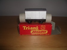 Triang R14 Fish Van - Superb, unrun.