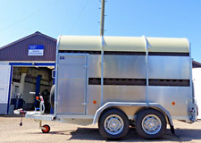 Bateson 30LT 8′ x 5′ x