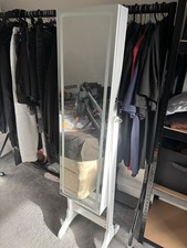 Standing Mirror Jewelry