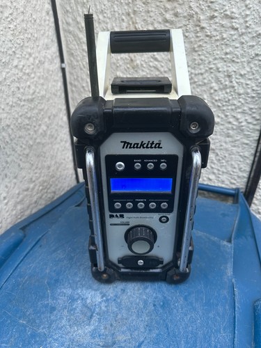 Makita 18v lxt dmr104 - makita,