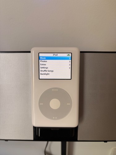Apple ipod 4th generation - apple,