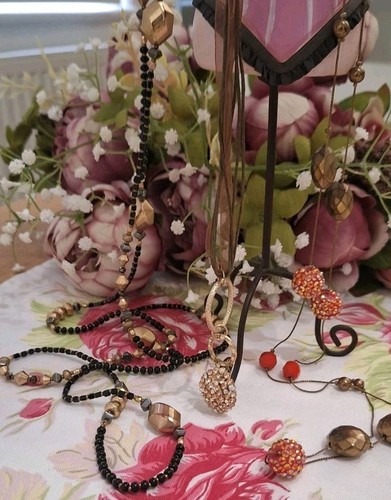 Vintage costume jewellery - 3,