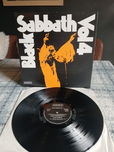 Black sabbath - black,
