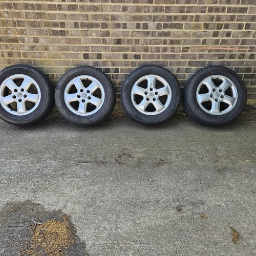 Alloy weels with tyres - alloy,