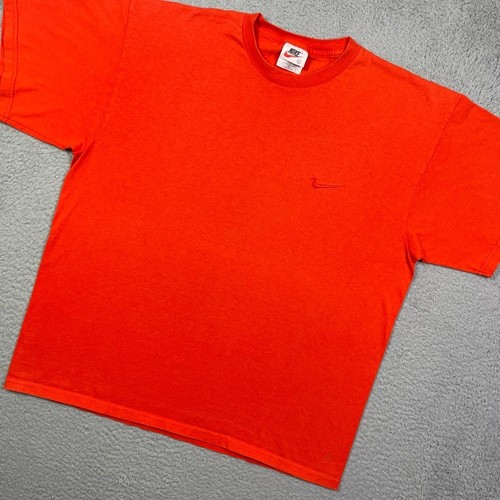 Vintage 90s nike - vintage, essential