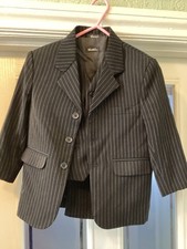 Pageboy Suit Size 4 Vivaki