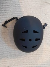 Head Protection Item for Sports Enthusiasts