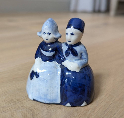 Dutch delft style - delft‑style, couple