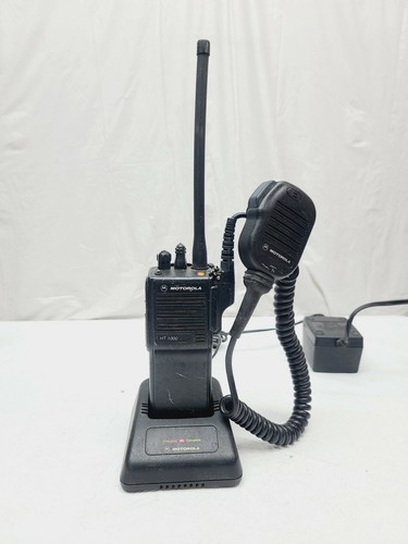 Motorola ht1000 handie - motorola,